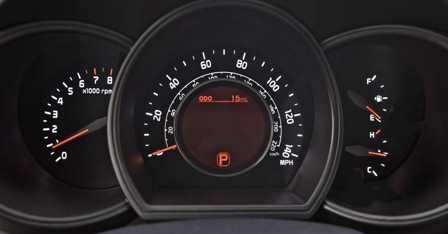  Kia Rio Sedan 2011 года  (US) (фото 11 из 22)